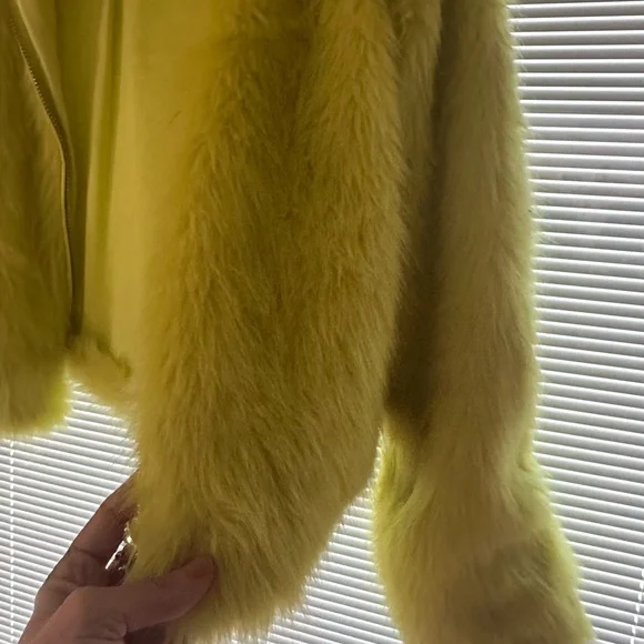 Guess neon green Faux fur coat size small - Picture 5 of 11